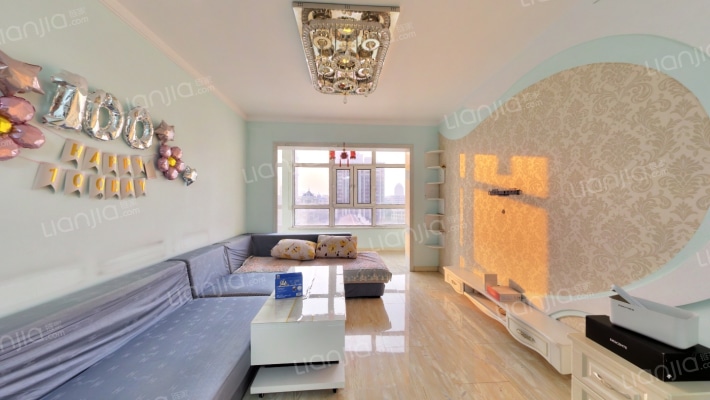 蓝天荣府二手房实景图