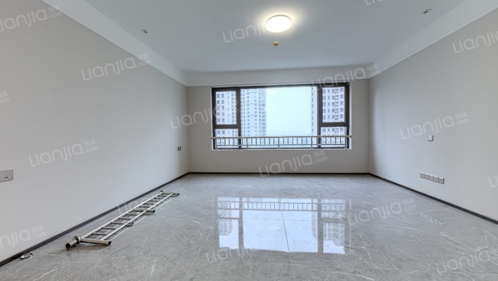 天地源云水天境二手房实景图