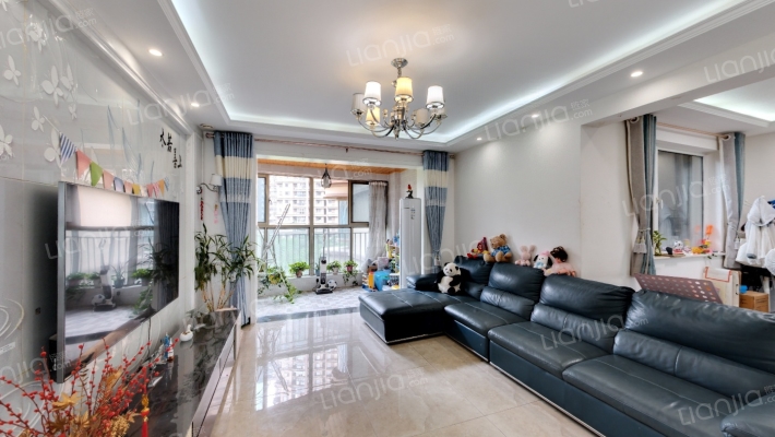 雅居乐铂琅峯二手房实景图