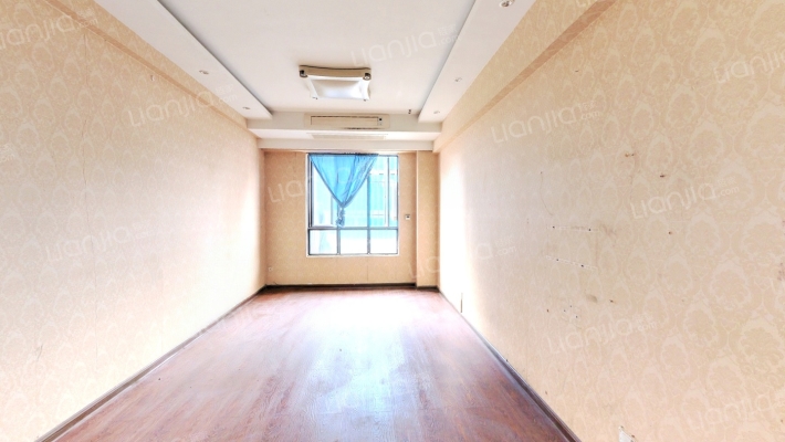 新城市广场摩尔特区二手房实景图