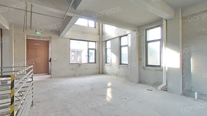 佳利院子二手房实景图