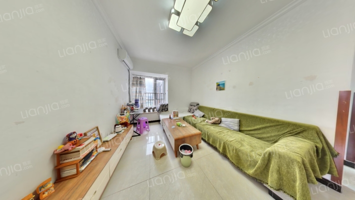 新怡华庭西区二手房实景图