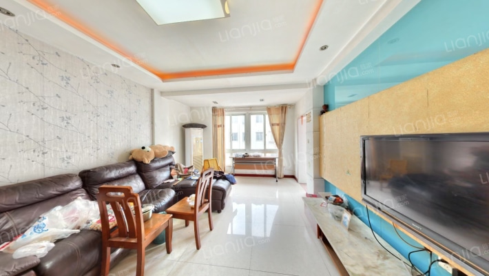 世晨锦苑二手房实景图