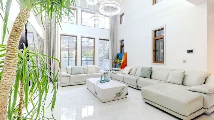 麓山国际翠云岭二手房实景图