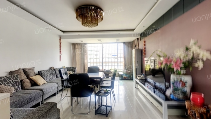 中央花园二手房实景图