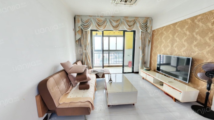 海伦堡阳光二手房实景图