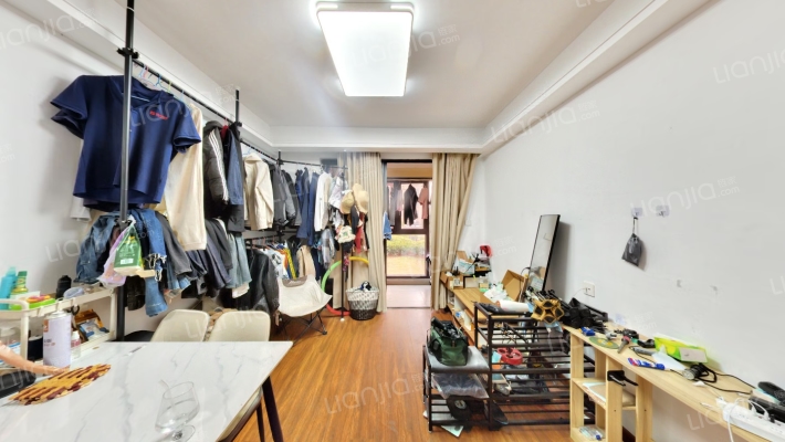 鸿海润园二手房实景图