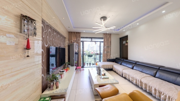 鲁能星城四街区二手房实景图