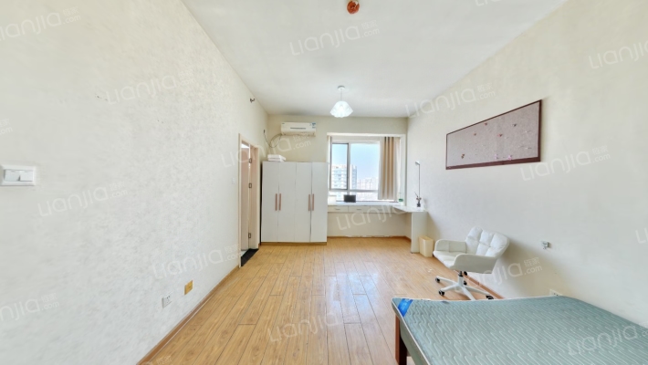 逸城山色公建二手房实景图