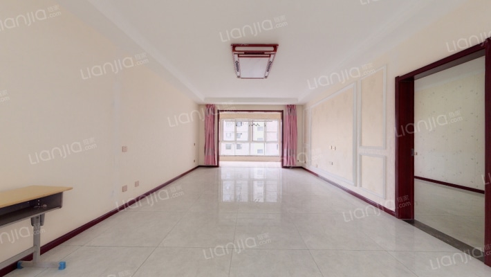 唐樾六和坊二手房实景图