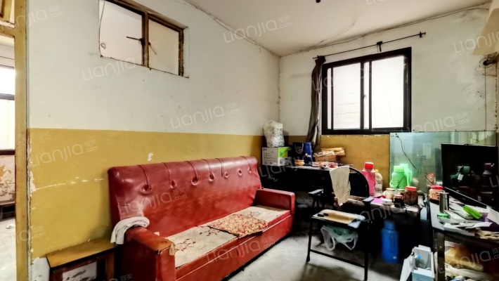 工农路石油公司家属楼二手房实景图