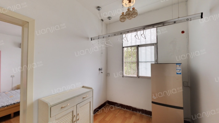 土产公司家属院(菜园街265号)二手房实景图