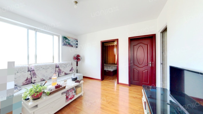 東泰家园二手房实景图