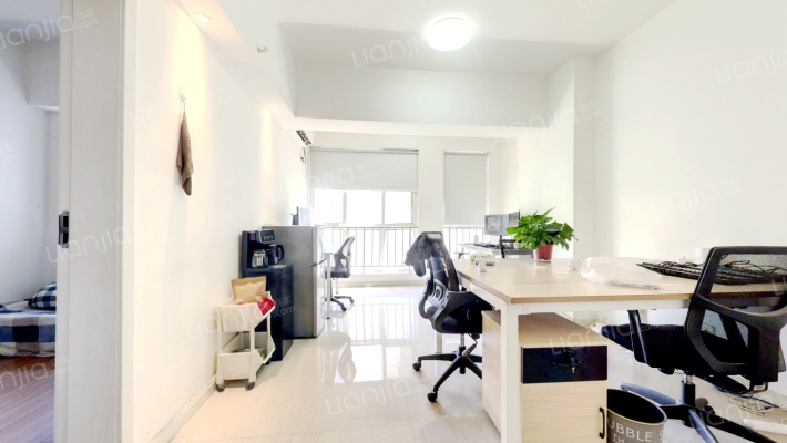 铂悦二手房实景图