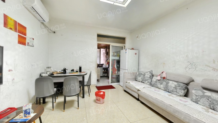 东篱路179号院二手房实景图