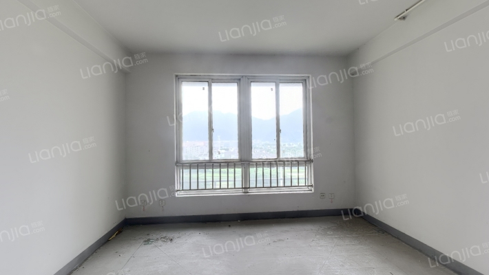 阳桐花苑二手房实景图