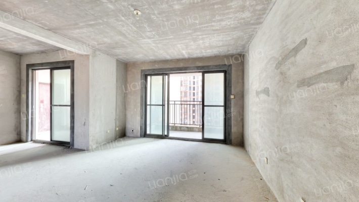 湘诚德峰小区B区二手房实景图