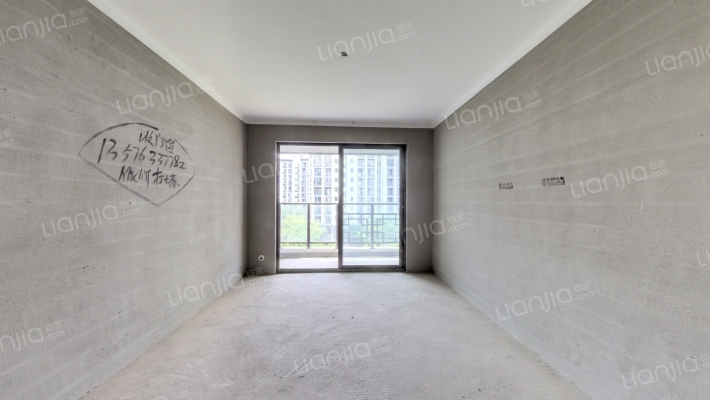 十里风荷C区二手房实景图