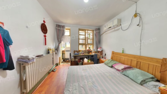 车站北街105号院二手房实景图