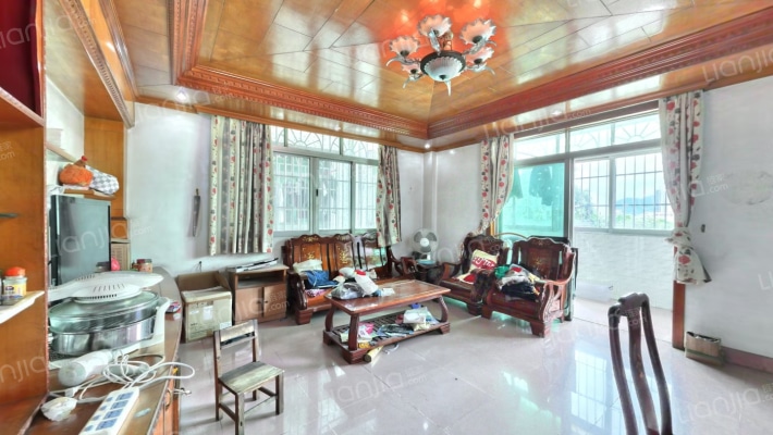 德溪路二手房实景图