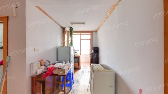 工大家属楼二手房实景图