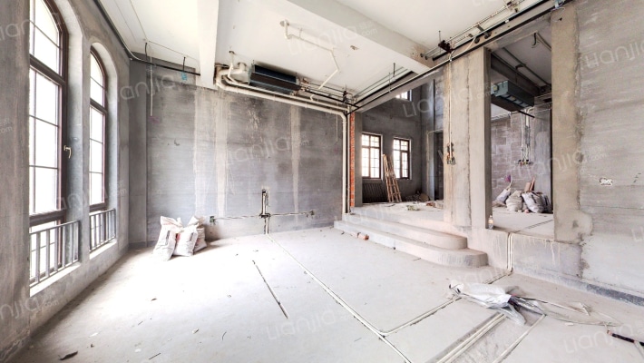 馥园鉴湖一号二手房实景图