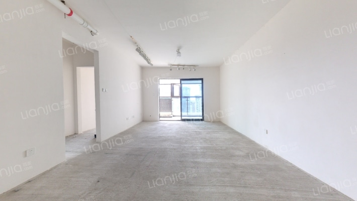 隆鑫公园首府二手房实景图