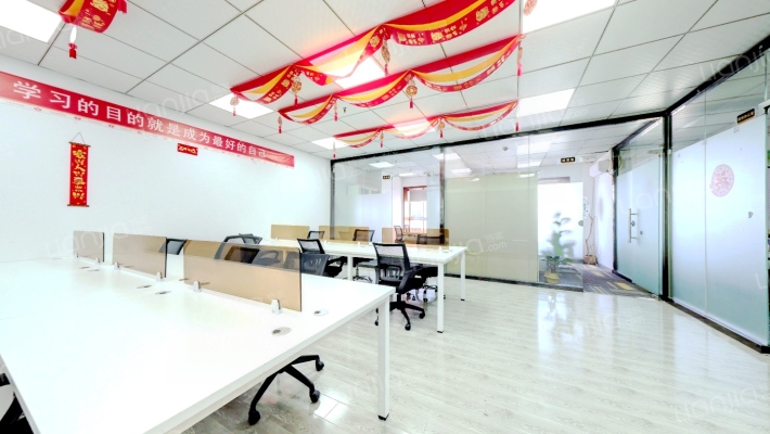 新世界中心二手房实景图