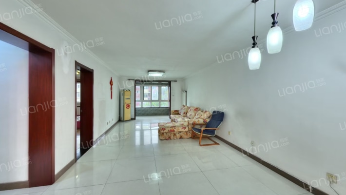 龙锦苑东五区二手房实景图