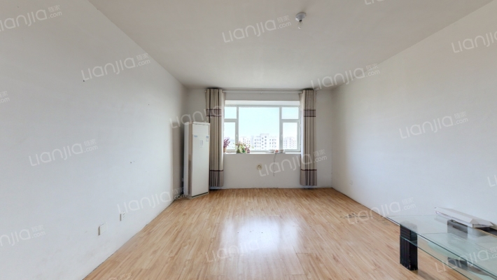 逸景阳光二手房实景图