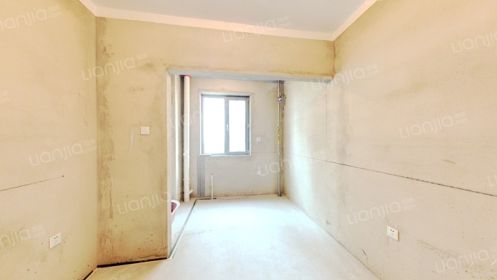 雷凯铂庭二手房实景图