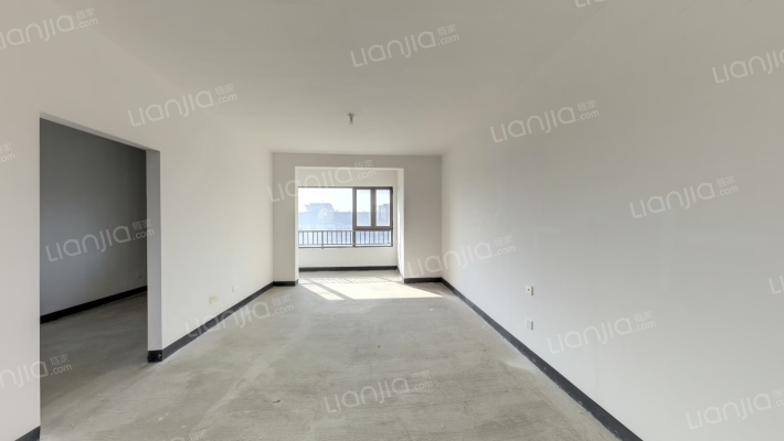 中建锦绣丽城二手房实景图