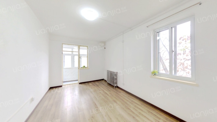 角门16号院二手房实景图