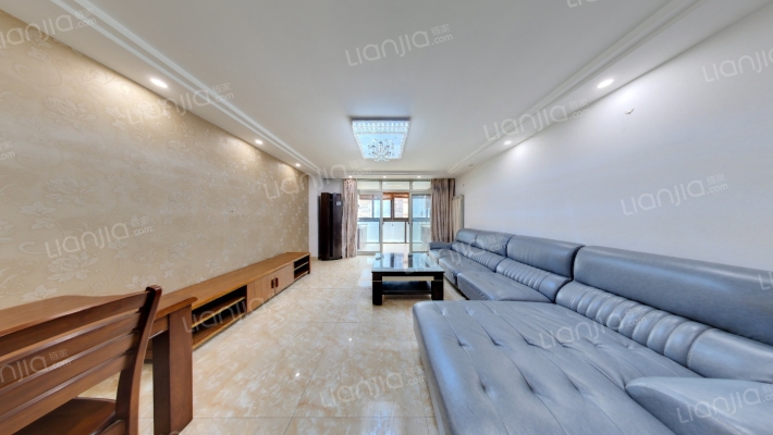 双银国际金融城二手房实景图