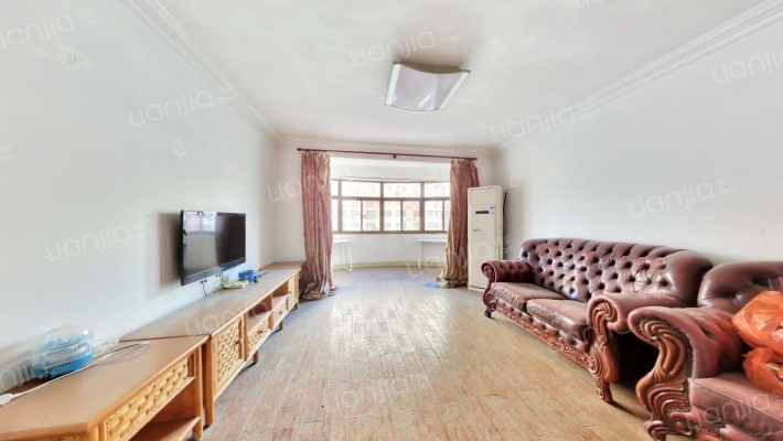 勤源里四季花苑二手房实景图