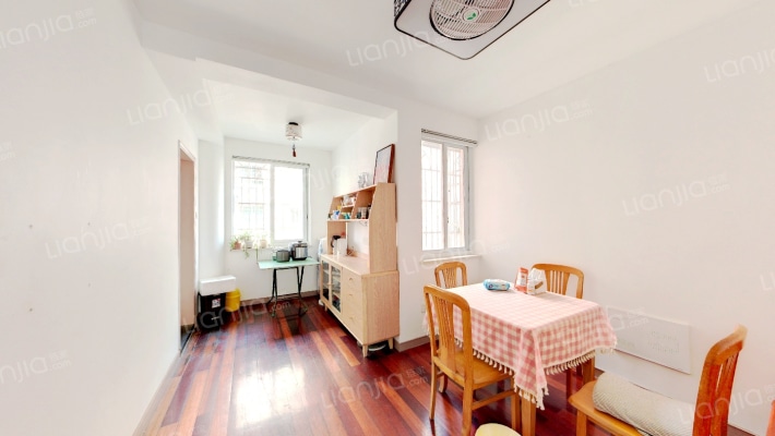 飞虹社区三区二手房实景图