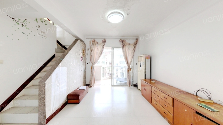 温馨佳苑二手房实景图