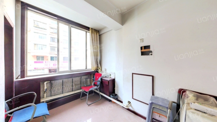 同仁市场二手房实景图