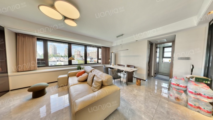 万科中南翡翠江湾二手房实景图