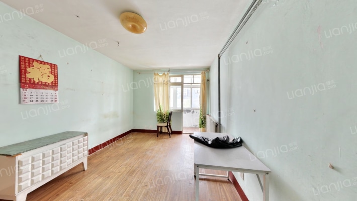 广东路莱州路二手房实景图