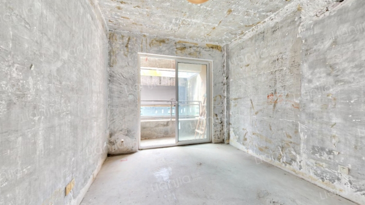 领都二手房实景图