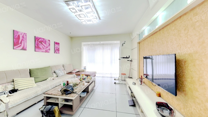 城市高度二手房实景图