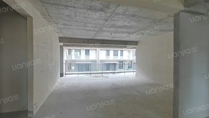 万达天鹅湖二手房实景图