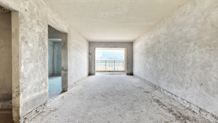 新龙苑二手房实景图