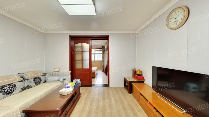 伞塔路体校家属院二手房实景图