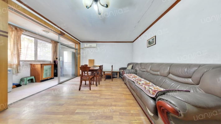 银沙路80号二手房实景图