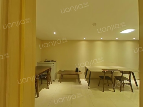 整租·中铁青岛世界博览城 1室2厅 东/南