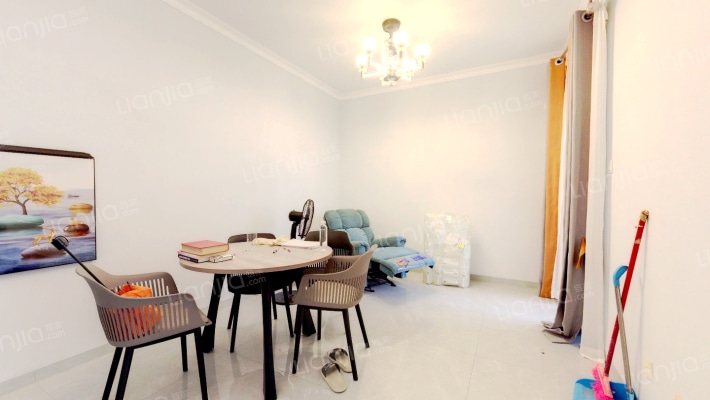 坪山首座二手房实景图