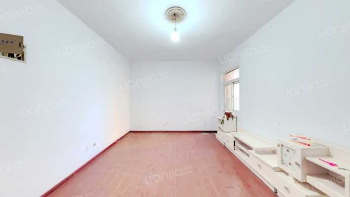 华兴滨河苑二手房实景图