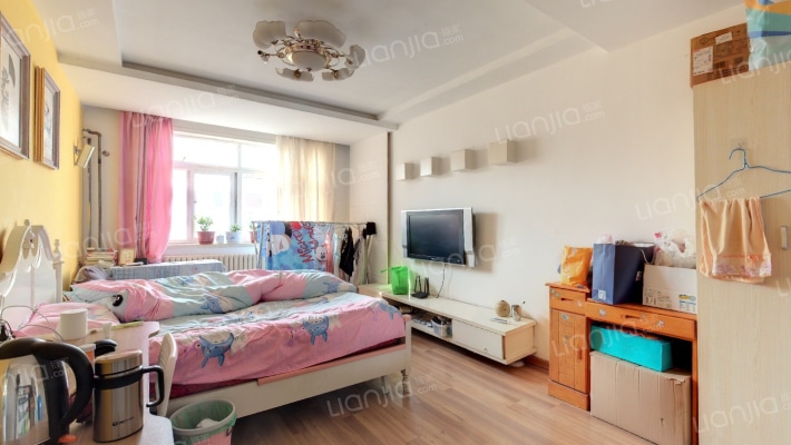 青啤花园二手房实景图